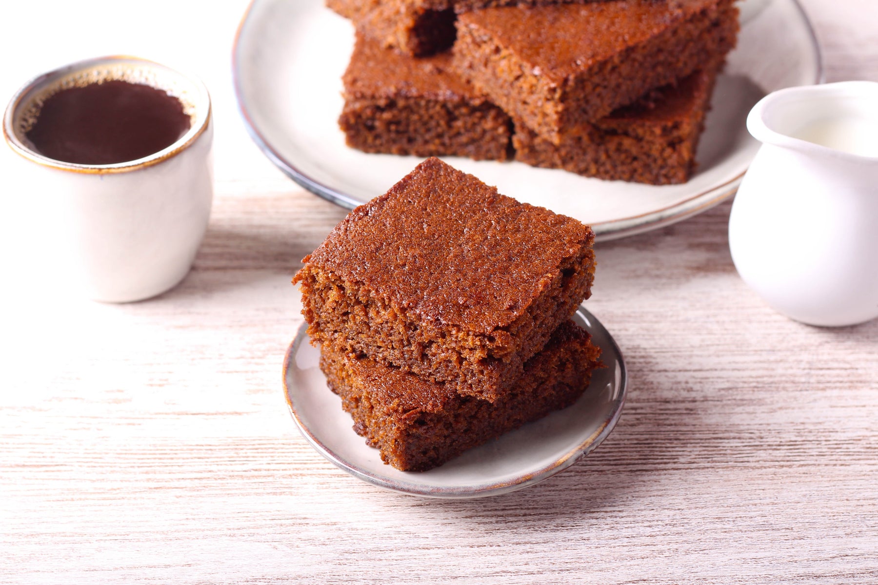 FOUR O'CLOCK GINGERBREAD CHEWY BARS WITH TEA-INFUSED BUTTER & SPICES